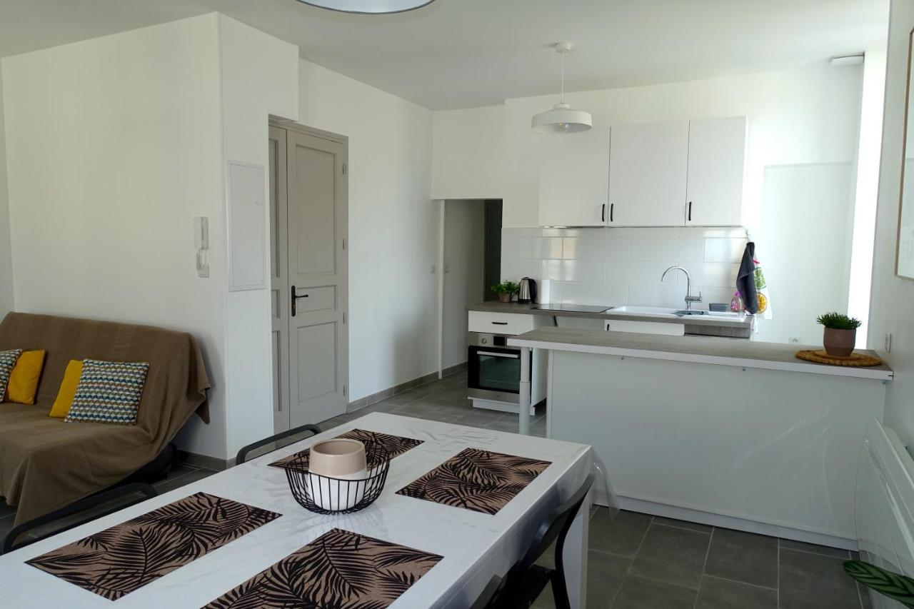 Maison Carree/Coeur Historique De Nimes - Superbe Appt 55M² Екстериор снимка